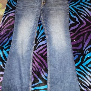 Women's Wrangler jeans size 15/16× 32. New with tags. Never worn.